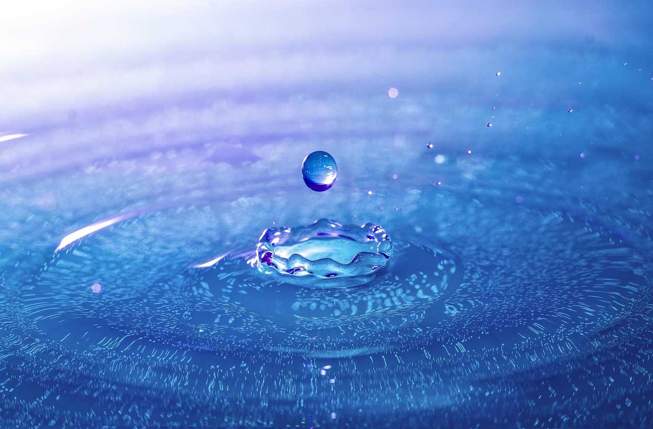 Drops, waterdrop, splash — Atomic Wallet: The Essential App for Crypto Control