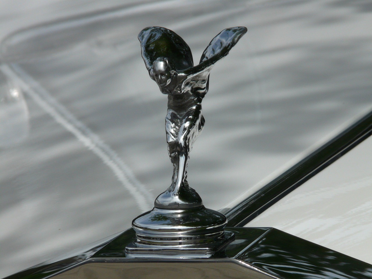 Hood ornament, ornament, distinguishing feature — How to Use a Vegastars Referral Code for Extra Rewards